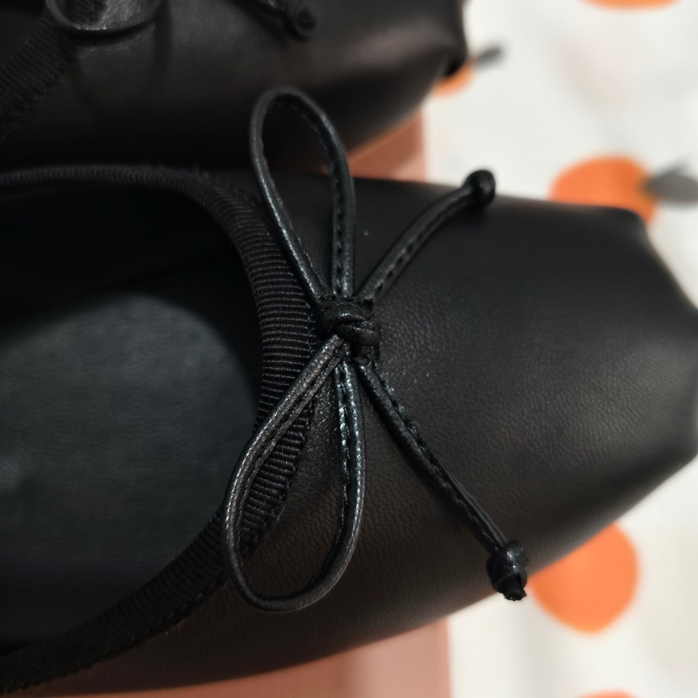 Miu Miu Black Leather Bow-Front Slide Mules - Picture 9 of 11